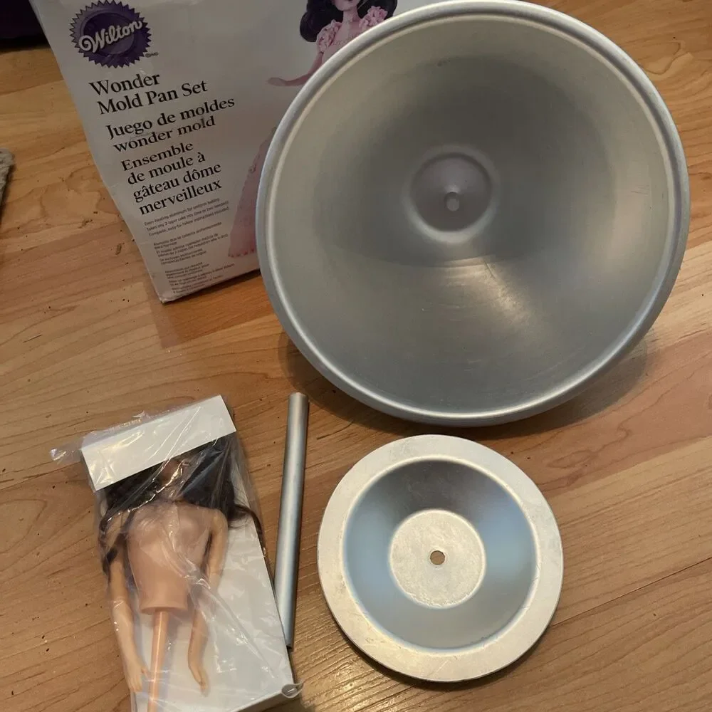 Wilton Doll Wonder Mold Cake Pan Set Never Used But Box Damaged No Instructions